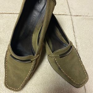 AEROSOLES Suede Heel